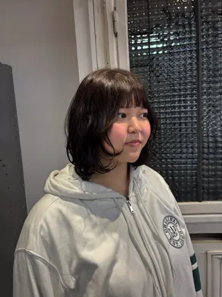 ミディアム NANAKO benji 香椎のヘアスタイル
