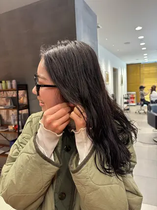 セミロング KAREN(ému) 伏見/カットモデルのヘアスタイル