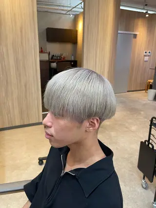 ショート ✨透明感カラー✨ 🌈艶カラー🌈のヘアスタイル