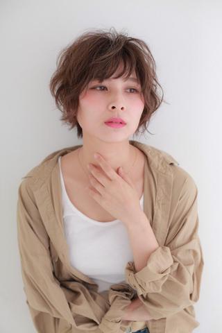 ショート 岸川 恭子のヘアスタイル