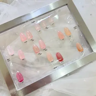 ネイル エルバイノリコ🎀 堅田パラジェル取扱店のネイルデザイン