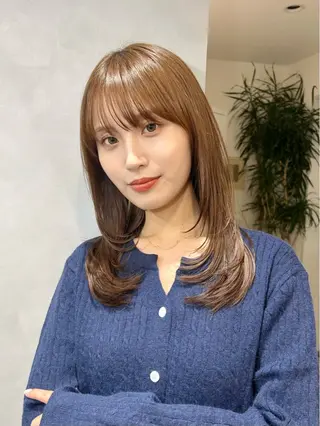 ミディアム カラー 池袋/小顔レイヤー/ 顔まわり/taigaのヘアスタイル
