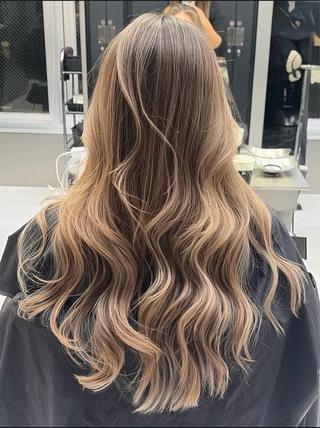 ロング Kotomi 🇺🇸💋のヘアスタイル