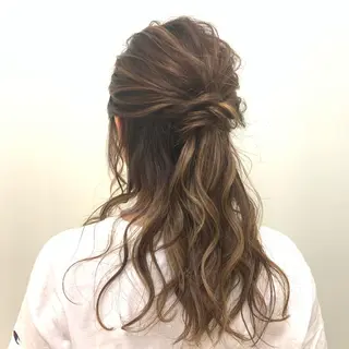 セミロング カラー ✨カラー支持No.1 🧸ワキ カナコ🧸のヘアスタイル