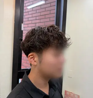 ショート パーマ メンズ 町田メンズパーマ 特化 金井蒔士のヘアスタイル