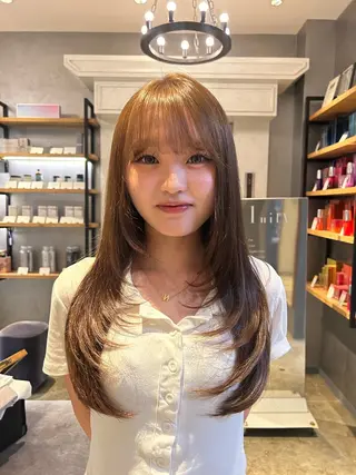 ロング カラー Inity／ Nina✩.*˚のヘアスタイル