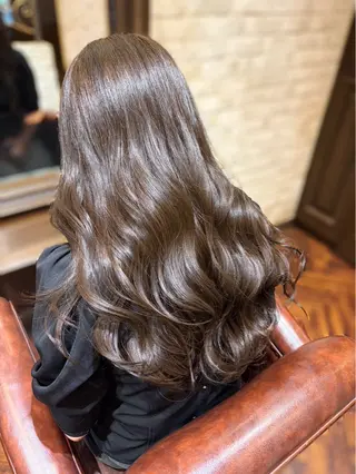 ロング しみず りぶのヘアスタイル