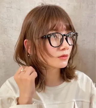 ミディアム カラー 池田 柑美のヘアスタイル