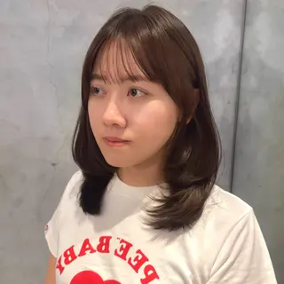 ミディアム カラー 顔まわり🥣レイヤー /透明感/水口舞奈のヘアスタイル
