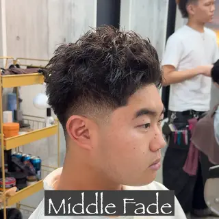 ショート パーマ ヘアアレンジ メンズ メンズ専門🥸 フェード特化　涼太のヘアスタイル