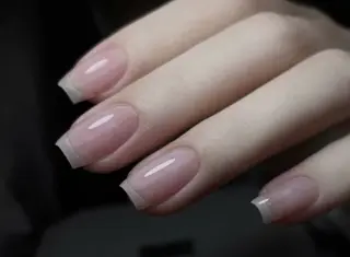ネイル 瞳 ネイルサロン😊のネイルデザイン