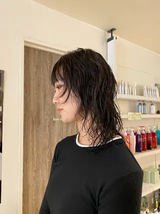 ミディアム パーマ ナチュラルヘア🫧 ナナミのヘアスタイル