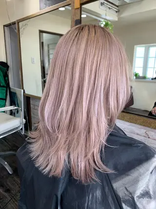 カラー 渡辺 健太のヘアスタイル