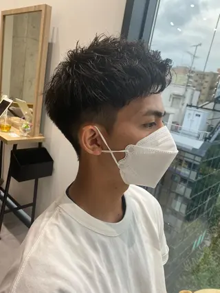パーマ メンズ 似合う髪型見つけます AYAKAのヘアスタイル