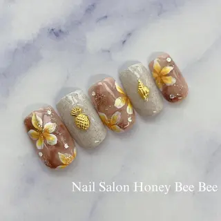 ネイル Nail salon Honey Beeのネイルデザイン