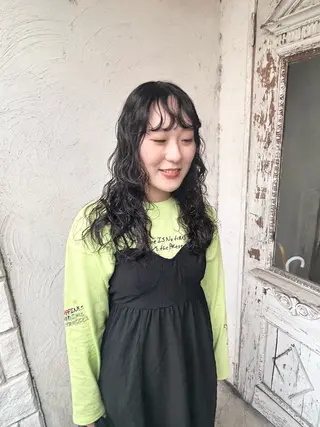 セミロング パーマ お任せヘア☘️☘️ 及川渚のヘアスタイル