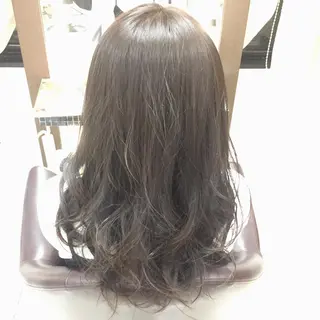 ロング カラー 大平 美沙のヘアスタイル