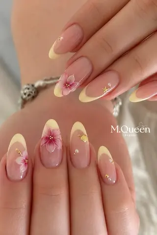 ネイル M.Queenネイル サロン天神今泉店のネイルデザイン