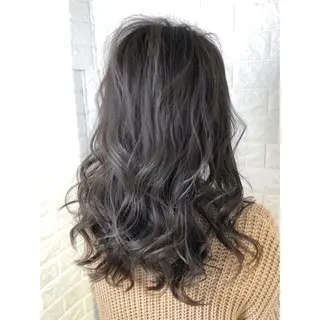 セミロング カラー 髪質改善特化KIZU /ブリーチ縮毛矯正のヘアスタイル