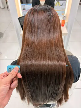 ロング ✨圧倒的ツヤ髪✨ 縮毛矯正👑間宮👑のヘアスタイル