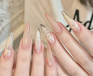 ネイル D-BEAUTY Nailsalonのネイルデザイン