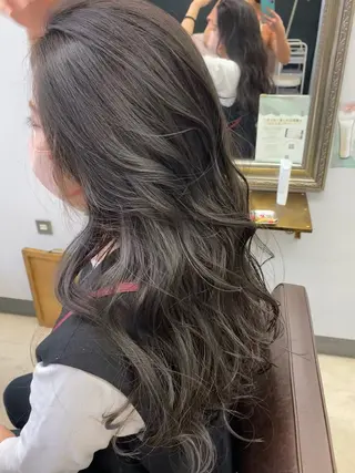 ロング カラー 産休の為お休みです! 小島凜のヘアスタイル
