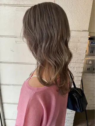 ミディアム カラー 【関内】☁ほりた そら︎︎☁のヘアスタイル