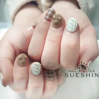 ショート S ueshinのネイルデザイン