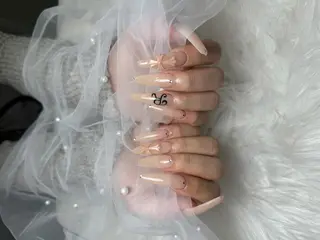 ネイル PEEKABOO 旧:momo京橋のネイルデザイン
