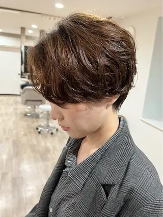 ショート カラー パーマ 🌱小顔魅せショート 髪質改善カラー/泉綺のヘアスタイル