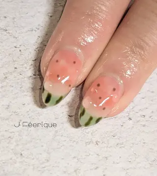 ネイル Eri 歴9年 / 南森町ネイル💅のネイルデザイン