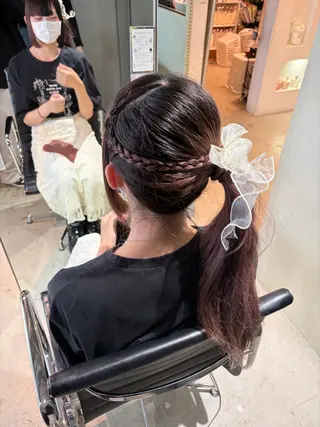 ロング ヘアアレンジ 中下 優光のヘアスタイル
