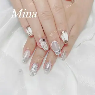 ネイル 🦋 Queenieのネイルデザイン