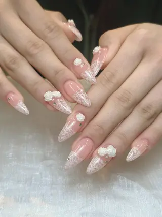 ネイル NIE NAIL Luxeのネイルデザイン