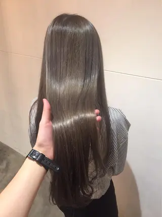 カラー 横瀬 稀のヘアスタイル