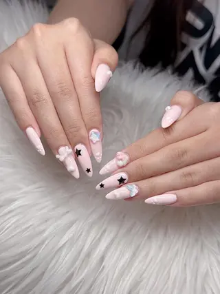 ネイル Lee Nailsのネイルデザイン