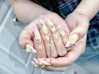 ネイル ✨Nailsalon Vi+✨のネイルデザイン