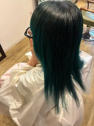 カラー 清水 美香のヘアスタイル