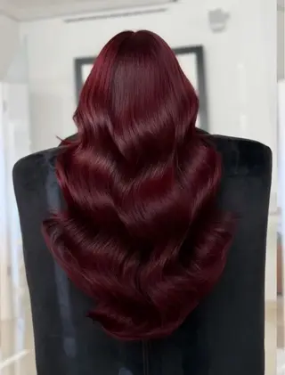 ロング 𝑲𝑶𝑲𝑶🦋 /羽エク/ツヤカラーのヘアスタイル