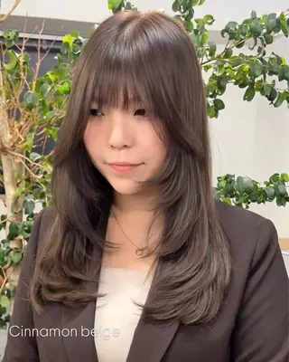 セミロング hikaru💘髪質 改善 透明感カラーのヘアスタイル