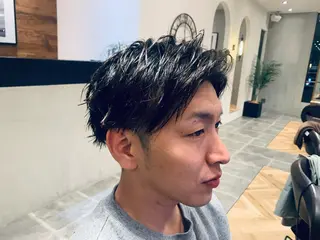 ショート メンズ 高井 丈のヘアスタイル