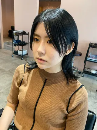 ミディアム カラー Hayashi Shioriのヘアスタイル