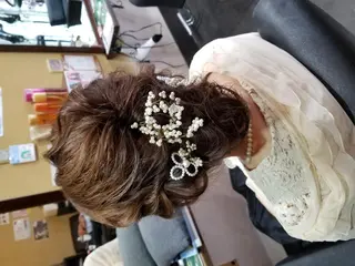 ヘアアレンジ パピヨンロゼ 酸性/髪質改善のヘアスタイル