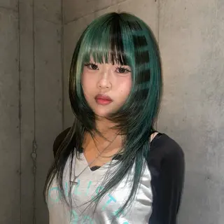 ロング カワハラ イチカのヘアスタイル