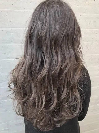 ロング カラー ヘアアレンジ 【公式】amble luxe池袋東口🩷のヘアスタイル