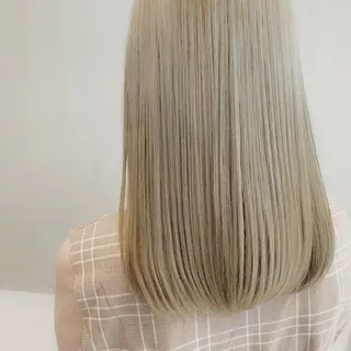 セミロング オリーブ カラー✨有坂映哉のヘアスタイル