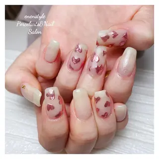 ミディアム ネイル 🐾enen style 🐾のネイルデザイン