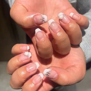 ネイル airi ⭑ ⸝⸝のネイルデザイン