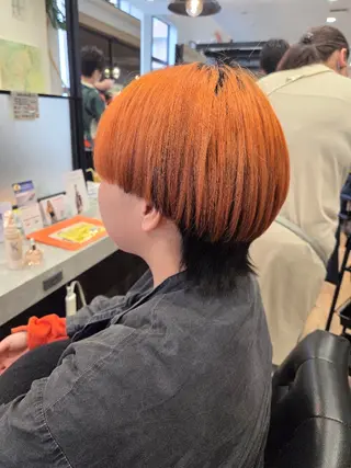 ショート カラー 関口 友菜のヘアスタイル