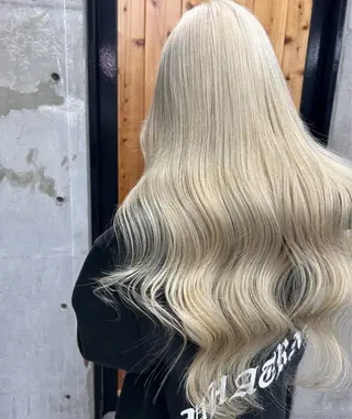 ロング Aoba 🫧艶ハイトーン🫧のヘアスタイル
